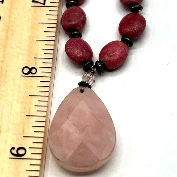 Peach Blossom Jade Beaded Necklace & Rose Quartz Pendant - Picture 7 of 7